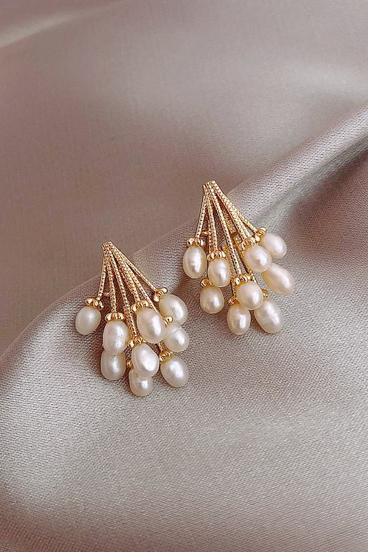 Fleepmat 2021 New sweet fashion pearl Women earrings contracted joker ...