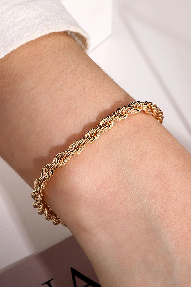 0-975368.jpeg 0-975368.jpeg