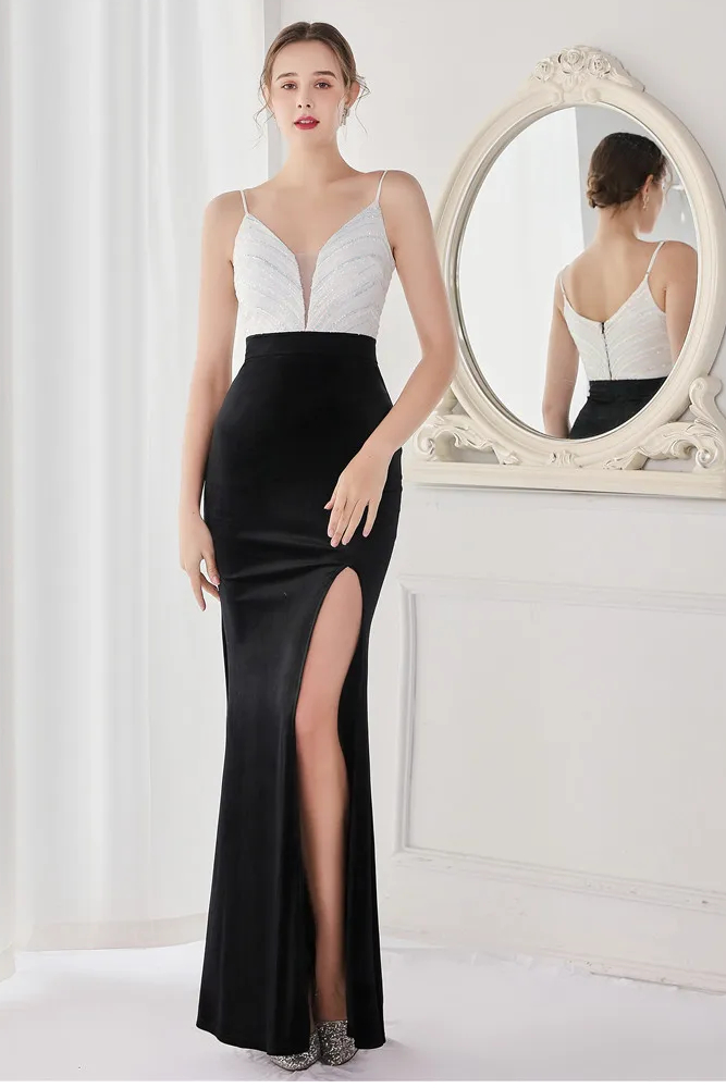 0-b757d5.jpeg 0-b757d5.jpeg