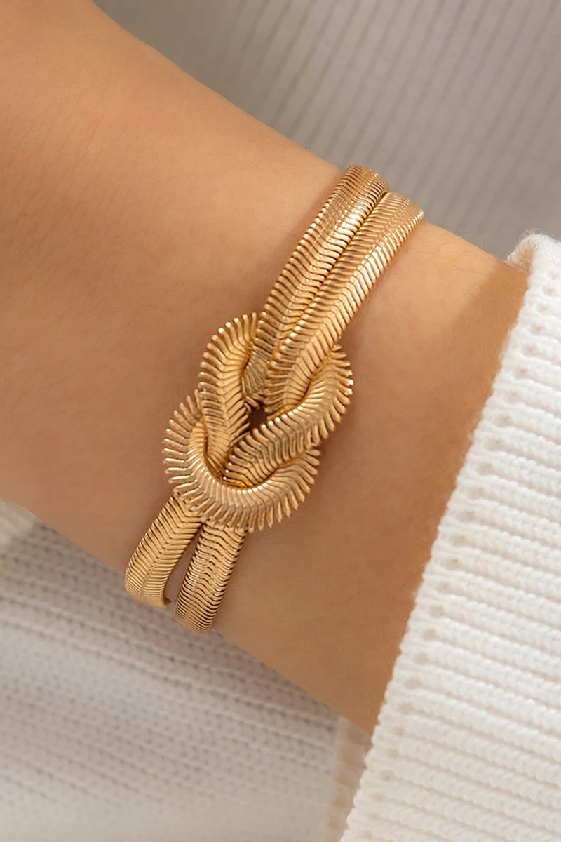 0-e215a8.jpeg 0-e215a8.jpeg