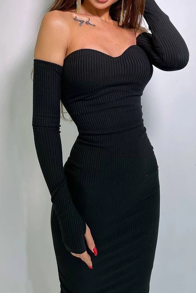 0-aa68e9.jpeg 0-aa68e9.jpeg