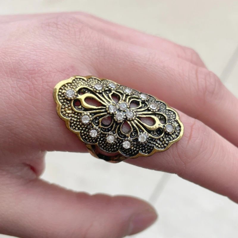 Fleepmart New Arrival Silver Color Retro Personality Red Stone Crystal CZ Ladies Engagement Rings Original Jewelry For Women Best Gifts