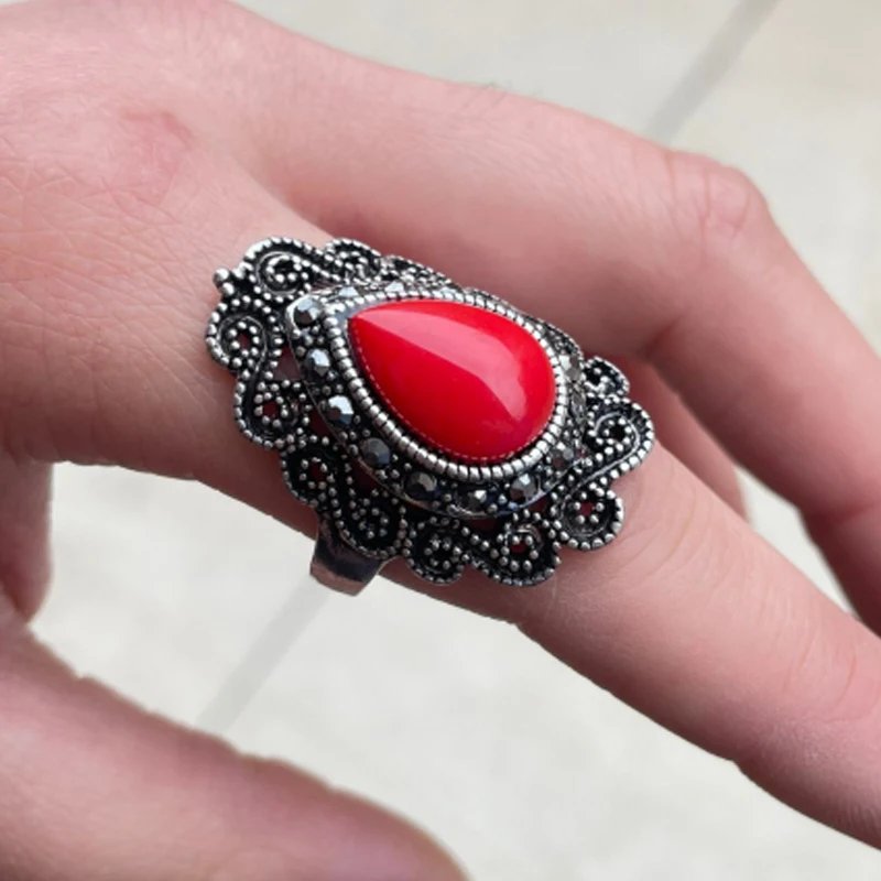 Fleepmart New Arrival Silver Color Retro Personality Red Stone Crystal CZ Ladies Engagement Rings Original Jewelry For Women Best Gifts
