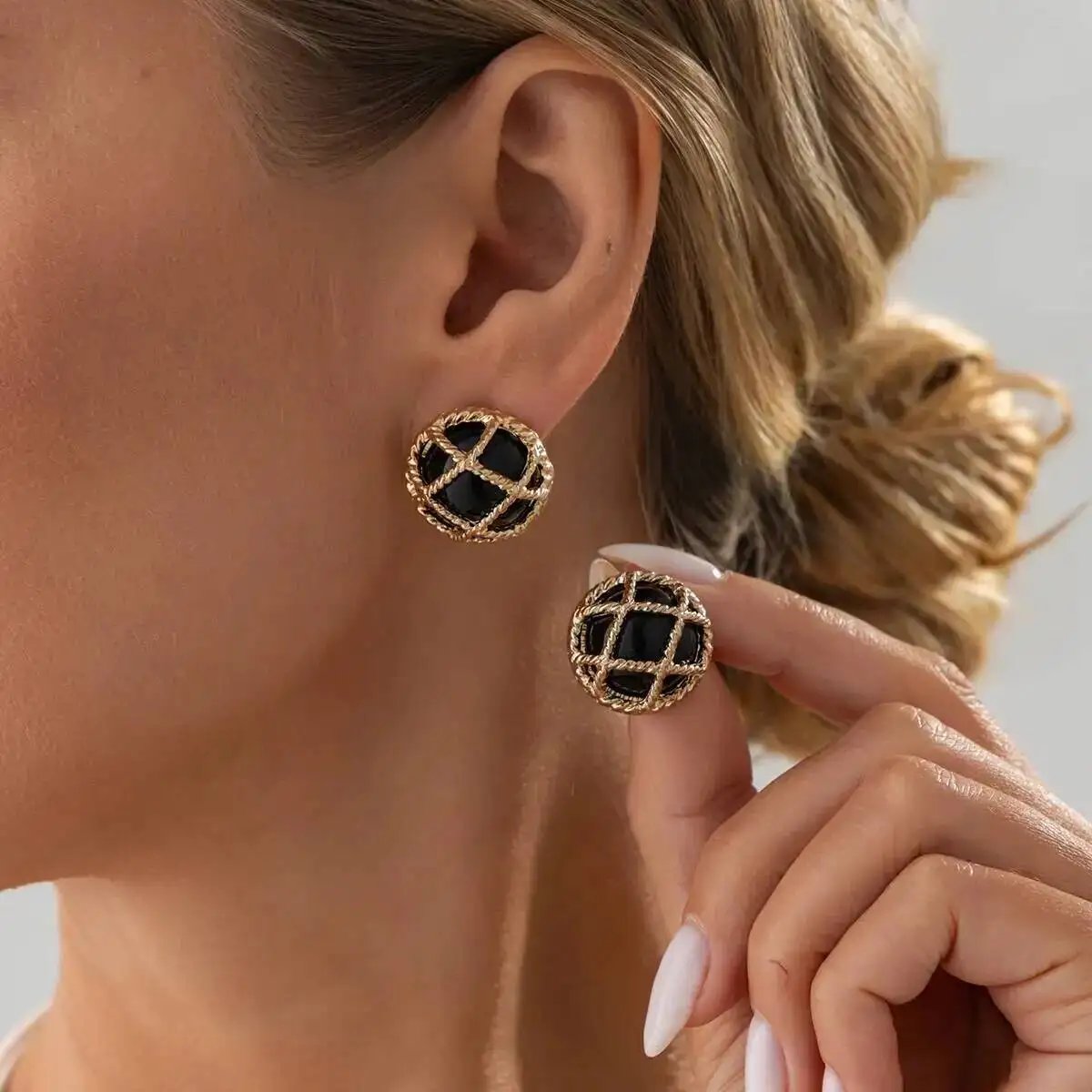 Fleepmart 6 Colors Retro Rounds Resin Crystal Stud Earrings Women Boho Gold Color Grid Cage Shaped Piercing Earring Jewelry Gifts
