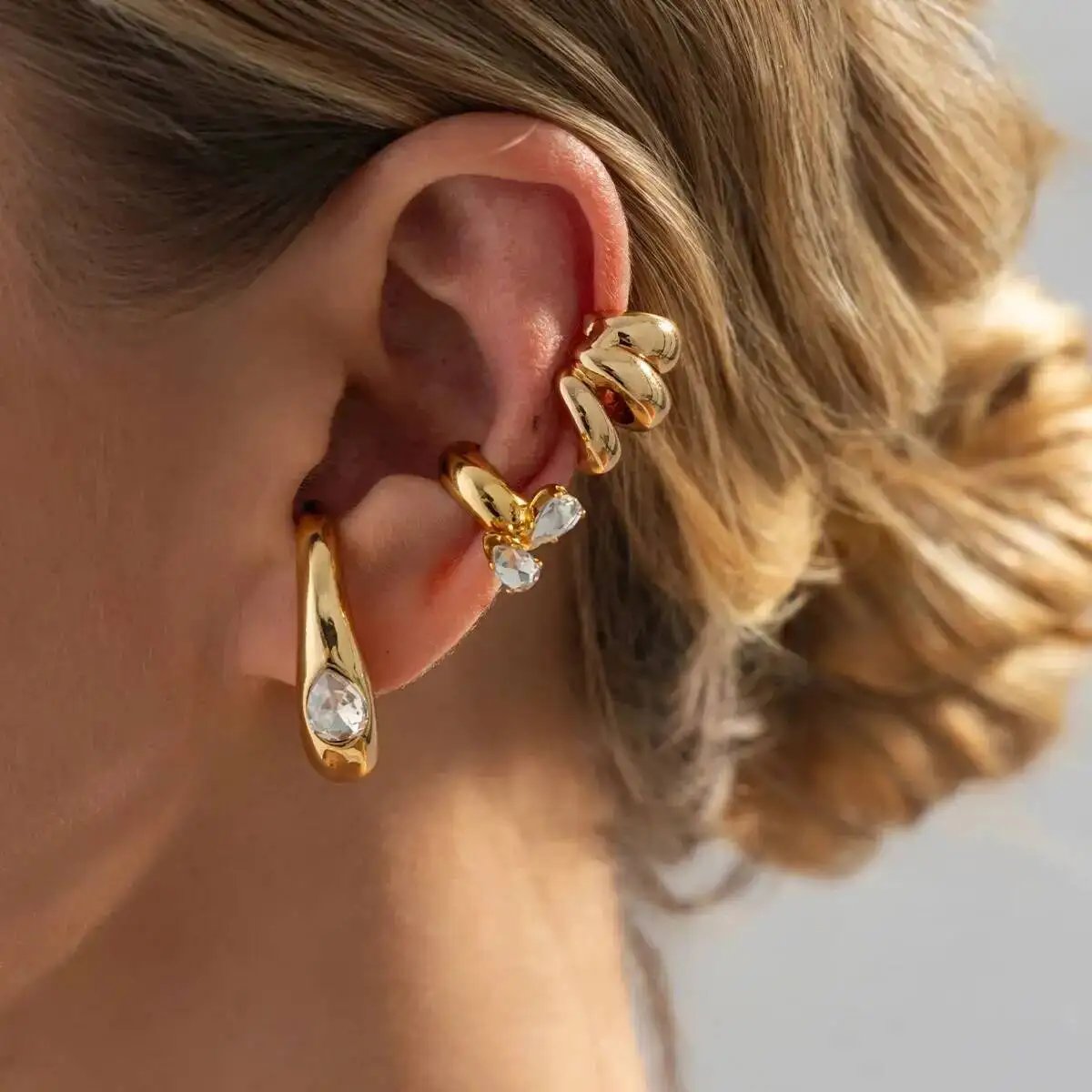 Fleepmart 3Pcs/Set Unique Inlaid Rhinestone Clip Earrings for Women Personalized Gold Color C-shaped Ear Cuff 2026 New Jewelry