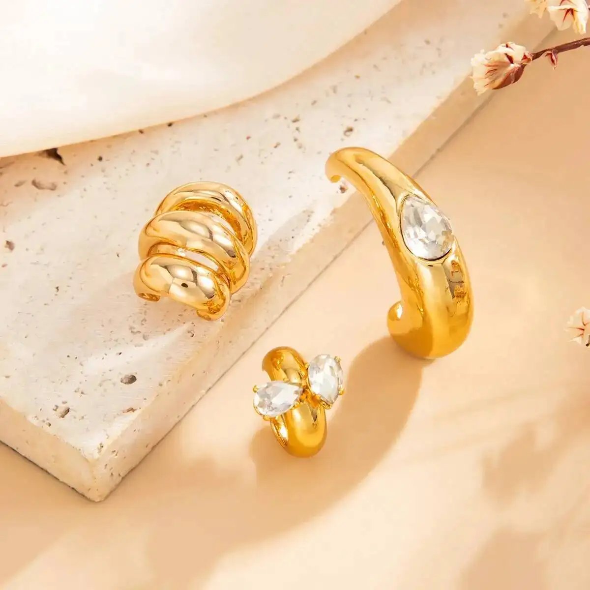 Fleepmart 3Pcs/Set Unique Inlaid Rhinestone Clip Earrings for Women Personalized Gold Color C-shaped Ear Cuff 2026 New Jewelry