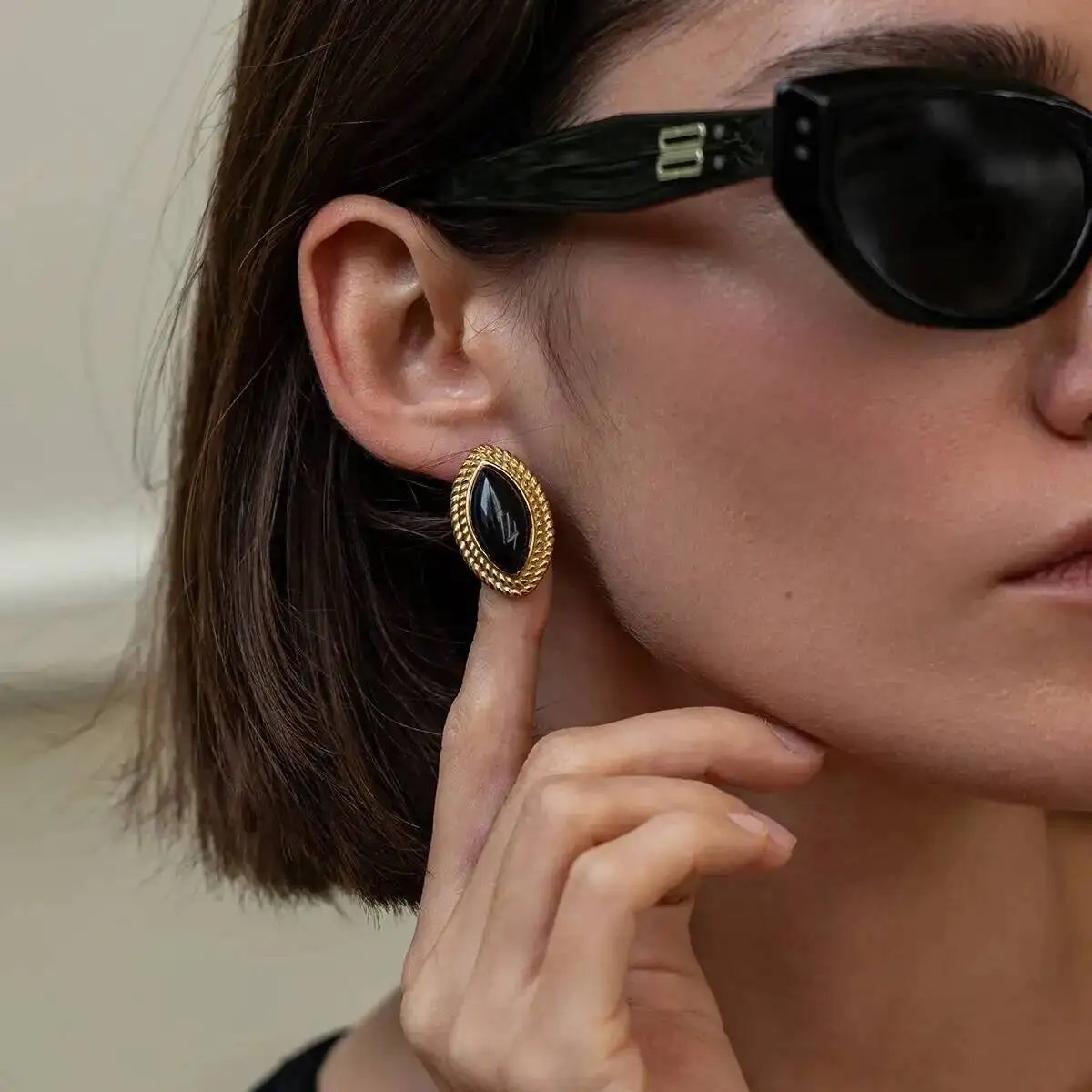Fleepmart Elegant Inlaid Resin Stainless Steel Stud Earrings for Women Vintage 18K Gold Plated Geometric Earring New Jewelry Gift Fleepmart Elegant Inlaid Resin Stainless Steel Stud Earrings for Women Vintage 18K Gold Plated Geometric Earring New Jewelry Gift