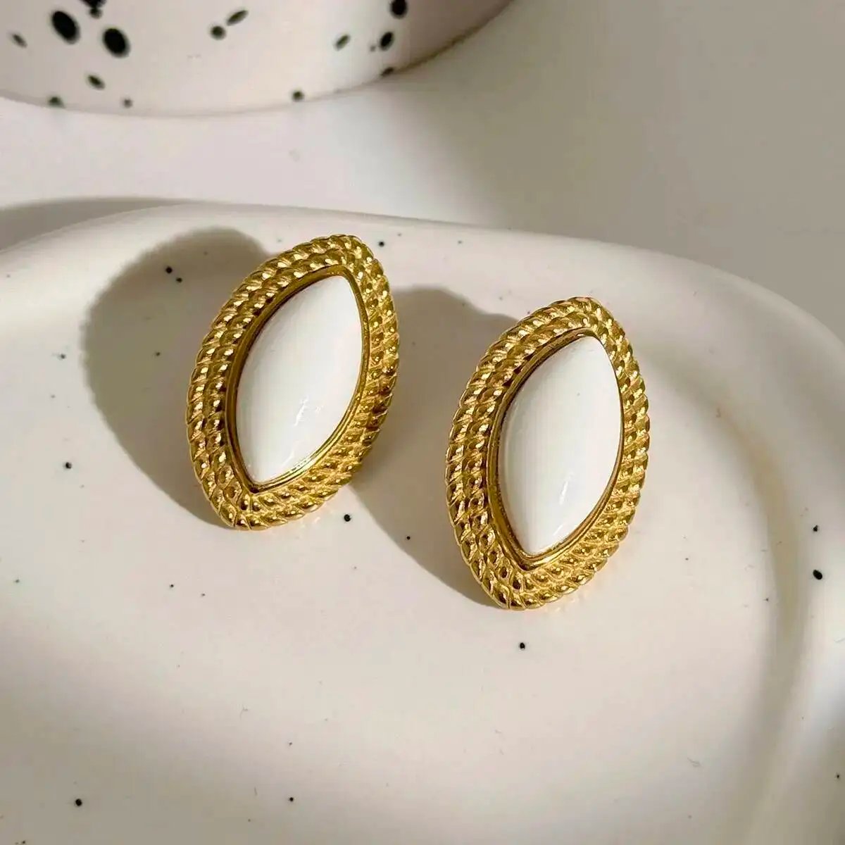 Fleepmart Elegant Inlaid Resin Stainless Steel Stud Earrings for Women Vintage 18K Gold Plated Geometric Earring New Jewelry Gift Fleepmart Elegant Inlaid Resin Stainless Steel Stud Earrings for Women Vintage 18K Gold Plated Geometric Earring New Jewelry Gift