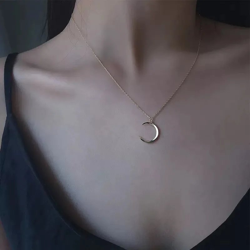Shiny Butterfly Necklace for Women – Double Layer Clavicle Chain Pendant, Elegant Fashion Jewelry Gift Shiny Butterfly Necklace for Women – Double Layer Clavicle Chain Pendant, Elegant Fashion Jewelry Gift