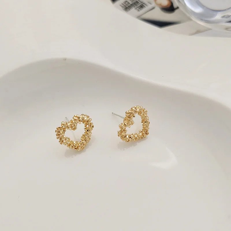 Vintage Silver Heart Stud Earrings for Women | Geometric Wave Design