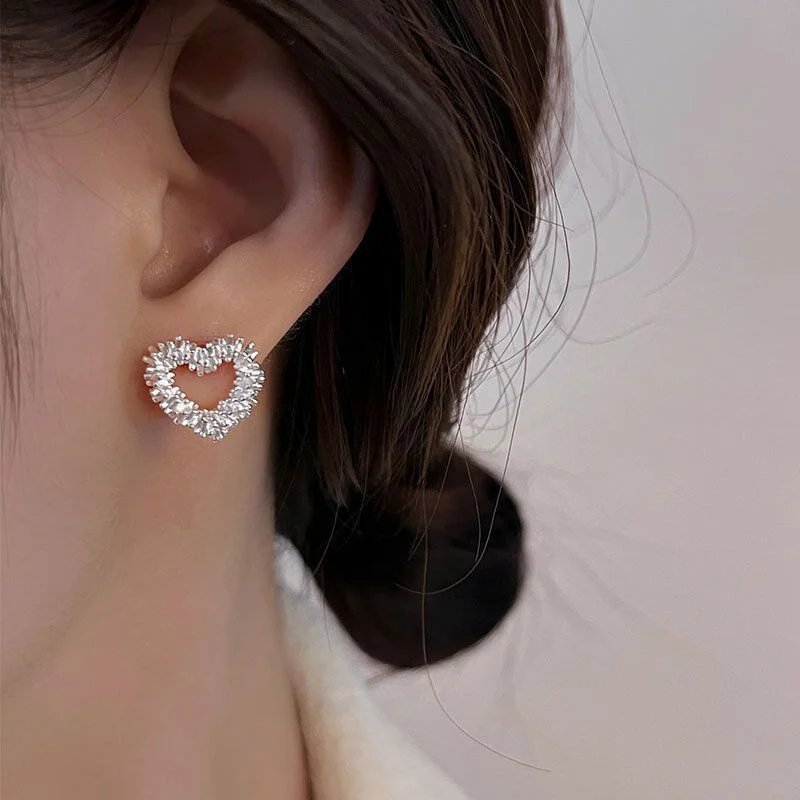 Vintage Silver Heart Stud Earrings for Women | Geometric Wave Design