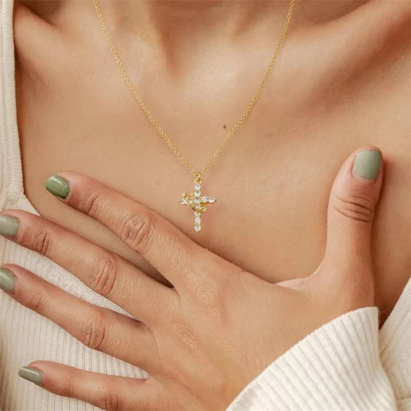 Fleepmart Stainless Steel Cross Zircon Choker Rings Necklace for Women Fashion Rotatable Crown Cross Chain Christian Prayer Jewelry Gift