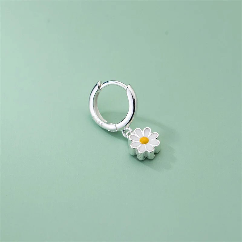 Fleepmart Exquisite Small Daisy Flower Drop Earring for Women Fashion Charm Minimalist Sunflower Earrings Summer Jewelry Gifts Fleepmart Exquisite Small Daisy Flower Drop Earring for Women Fashion Charm Minimalist Sunflower Earrings Summer Jewelry Gifts